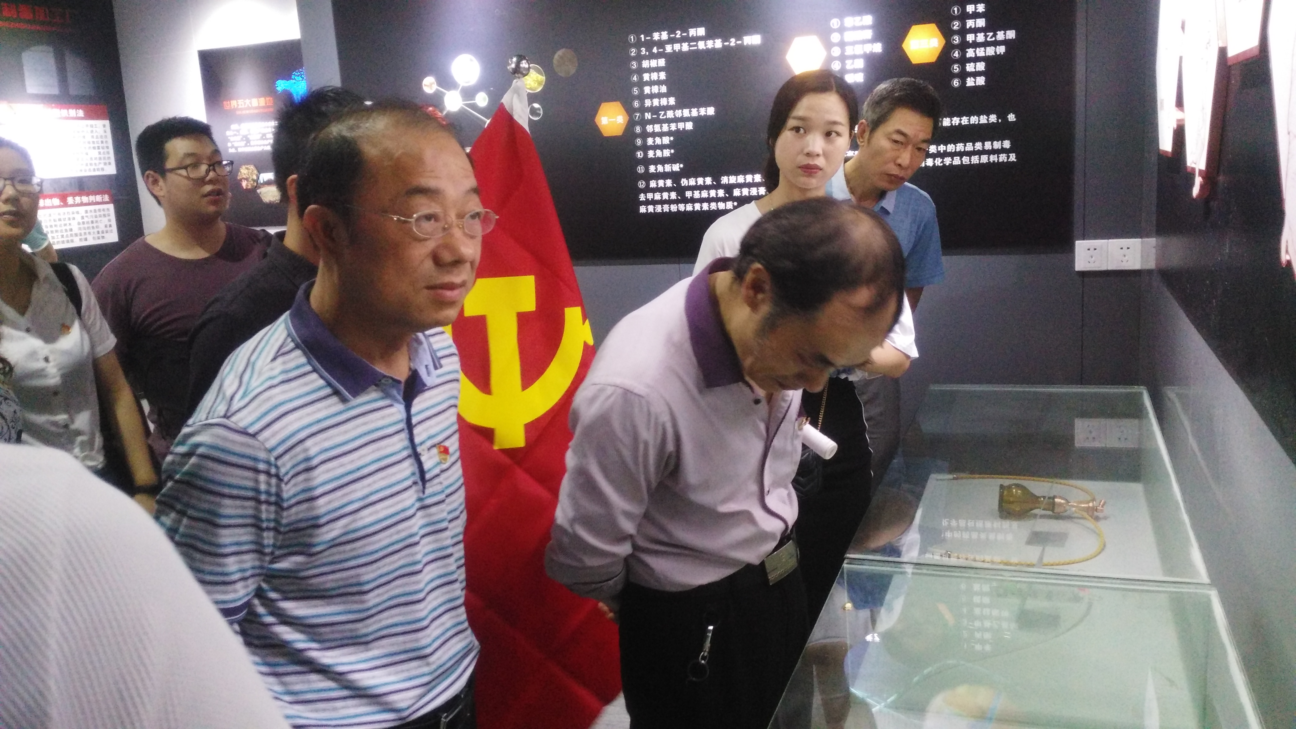 �ᶨ���ƴ�Ӯ��������ս��